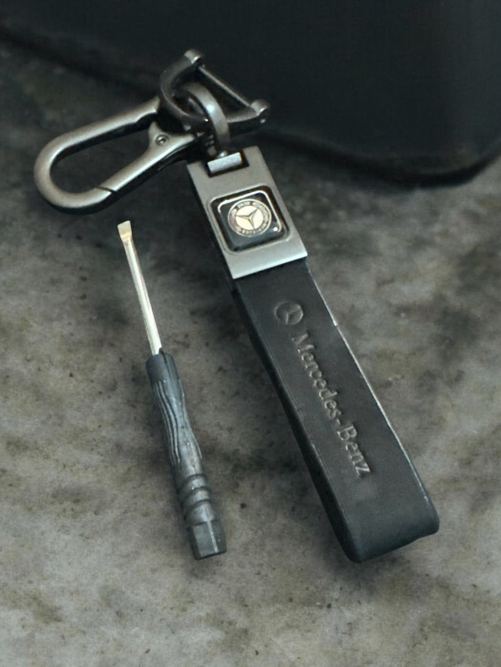 Mercedes-Benz Black Leather Key chain with Logo
2072